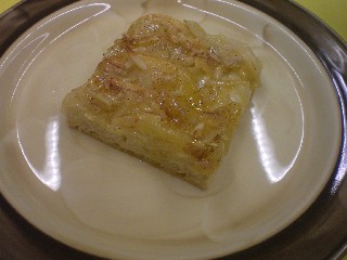 Butterkuchen mit Äpfeln und Mandeln