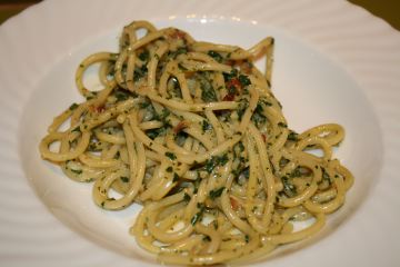 Pasta mit Brunnenkresse-Pesto
