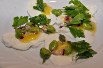Mozarella - Carpaccio mit Dicke-Bohnen-Vinaigrette